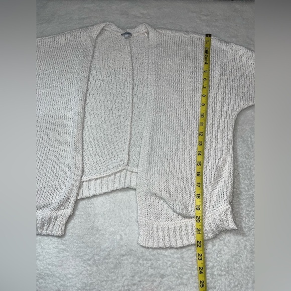 Small Cardigan - Picture 4 of 11
